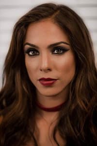 Yesenia Adame in Mano