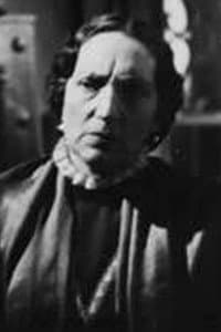 Antonia Herrero in La muerte en las calles