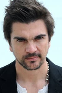 Juanes in MTV Unplugged: Los Tigres del Norte and Friends
