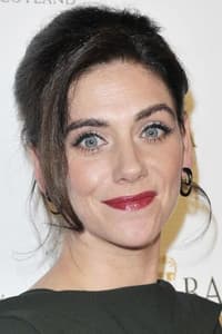 Neve McIntosh in Gypsy Woman