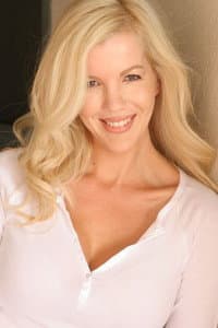 Carla Orlandi in 5 Hour Friends