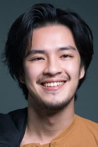 Morgan Oey in Eggnoid