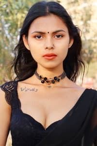 Arohi Barde in Mirror