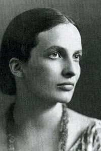 Marie-Hélène Dasté in Katia