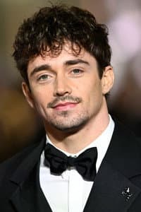 Charles Leclerc in Rétro F1 2025 : Norris, La nouvelle vague