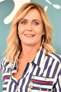 Lucia Mascino in I delitti del Barlume - Il matrimonio di Pasquali