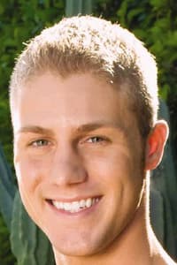 Andrew Jakk in Escape