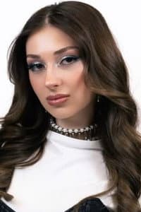 Sueda Uluca in Manifest: Bi' Hayal İşte