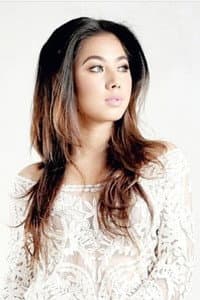 Azar Azmi in Isteri Misteri