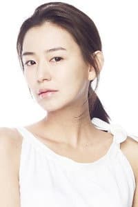 Shim Yi-young in 오월의 청춘