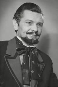 Zoltán Vadász in Tiltott terület