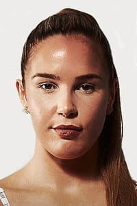 Chloe Watson in Harlem Eubank vs Tom Farrell