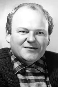 Roy Kinnear in Squaring the Circle