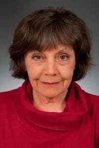 Janet Dale in Travellers