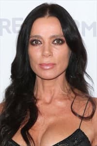 Carlton Elizabeth in Eyes of the Serpent