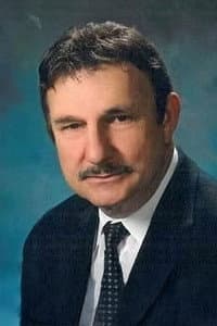 Carl Idzinski in Clues