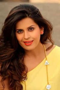 Sonali Khare in 7 Roshan Villa