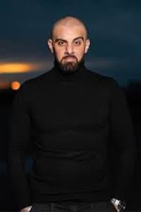 Yousef Ramal in Nouveaux riches