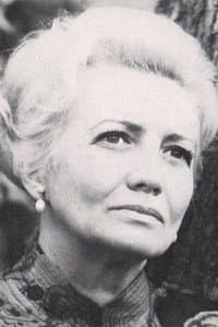 Louise Conte in Un éléphant ça trompe énormément