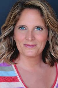 Lesley Wolff in Shook