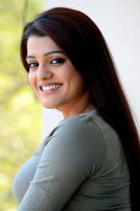 Tashu Kaushik in Journalist