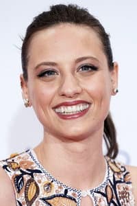 Michelle Jenner in Para Sonia