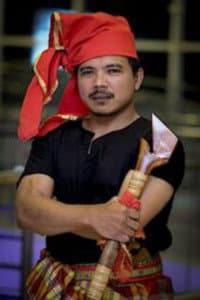 Azlan Komeng in Zaara