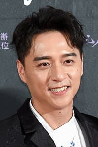 Rexen Cheng in 啵me之我的青春住了鬼