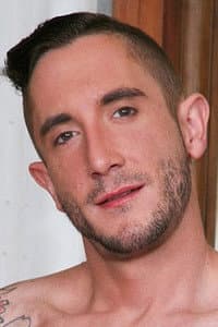 Elio Guzman in Men of the World: Madrid