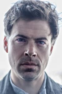 Nathan Rippy in Les Châteaux de sable