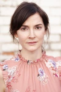 Maggie McCormack in Hakuumacaato