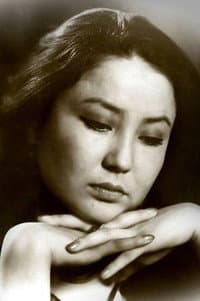 Tattybyubyu Tursunbayeva in Ак Мөөр