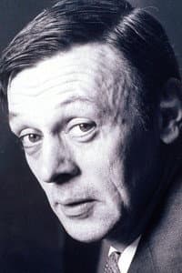 Russell Hunter in The Dunroamin' Rising