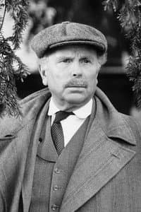 Edward Hardwicke in No Name, No Pack Drill