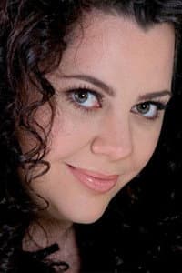 Christina Pastor in Amigas y rivales