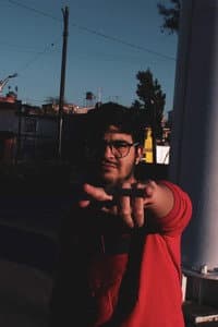 Chris Medina G. in Comunión (El fetiche del aburrimiento)