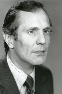 Evald Aavik in Ainus pühapäev
