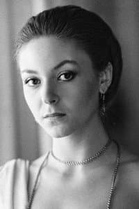 Alyona Bondarchuk in Время и семья Конвей