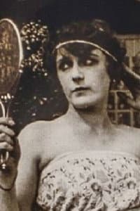 Annie Góth in Az élet királya