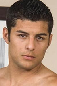 Jay Lopez in Hola Papi