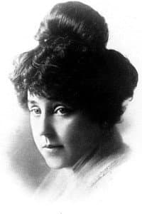 Queenie Vassar in Lady in a Jam