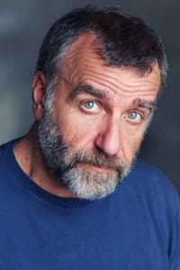 Ugo Dighero in Tutti gli uomini del deficiente