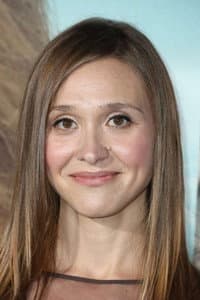 Sarah Sokolovic in 7 Splinters in Time