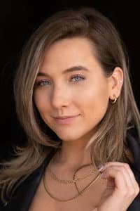 Caitlyn Fletcher in Hollywould