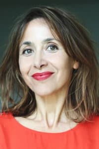 Lucía Sánchez in Le chien, le chat et le cibachrome