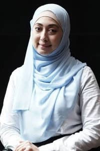 Kuza in Tentang Bulan