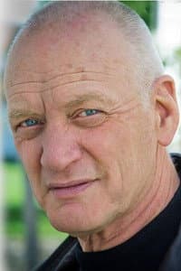 Nigel Bennett in The Scream Team