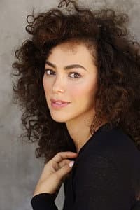 Elena Goode in Elliot Loves