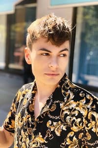 Matt Costa in Eve