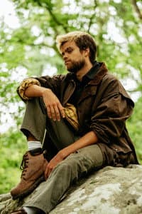Etienne Morambert in Ceux qui Survivent